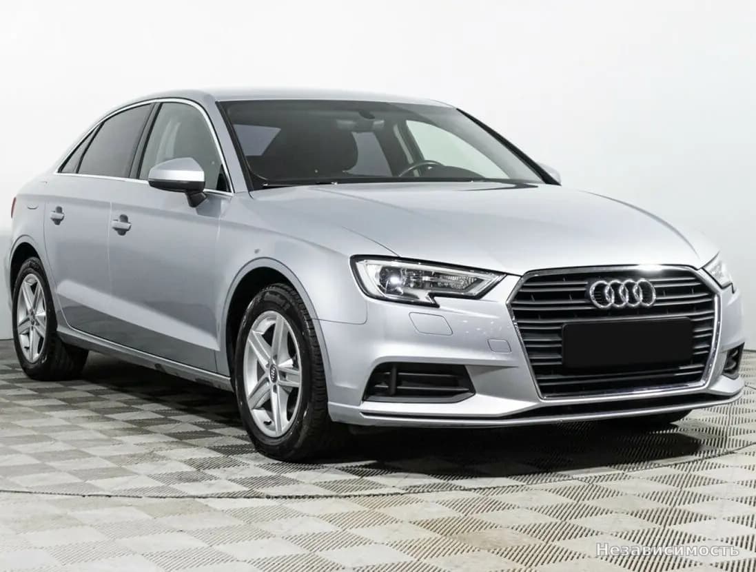 Audi A3 2019 с пробегом — фото 3
