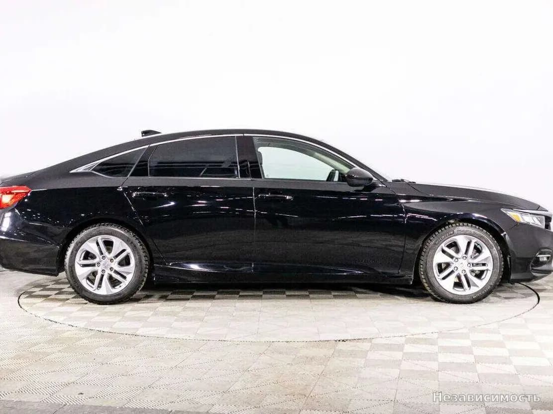 Honda Accord 2018 с пробегом — фото 4