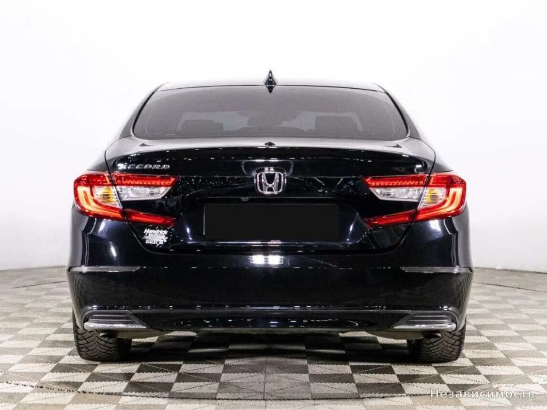 Honda Accord 2018 с пробегом — фото 6