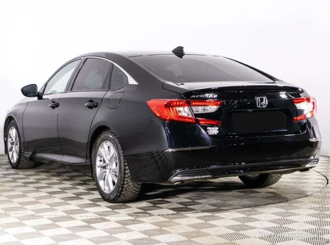 Honda Accord 2018 с пробегом — фото 7