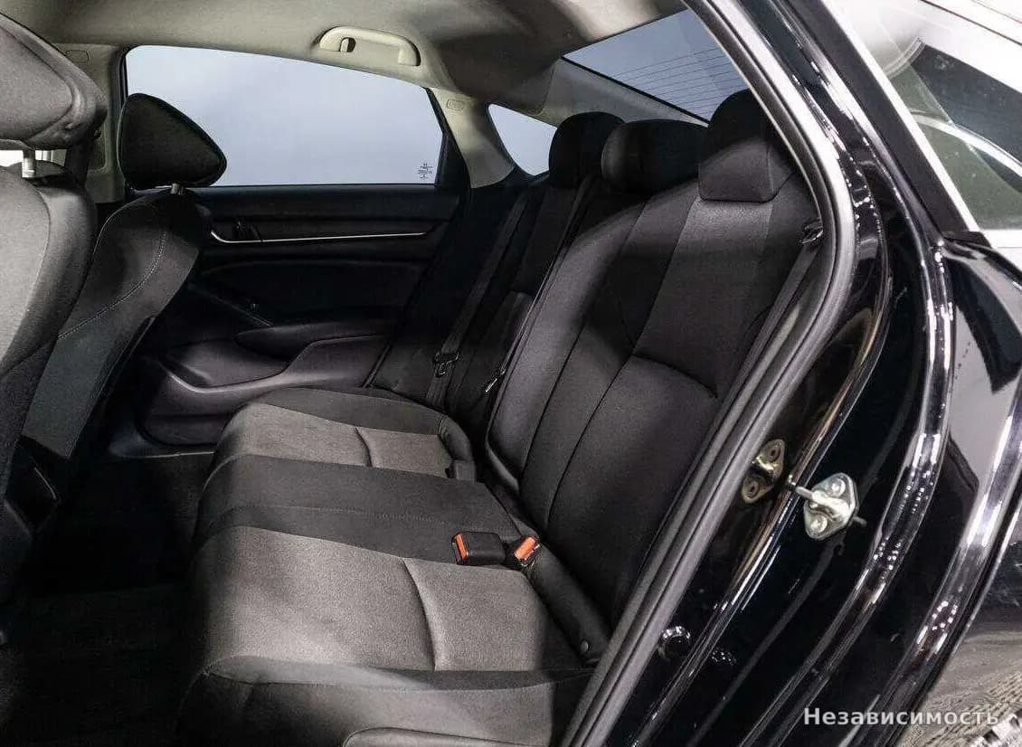Honda Accord 2018 с пробегом — фото 10