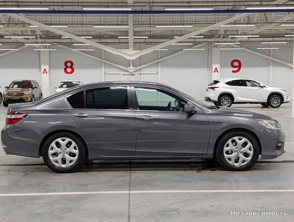 Honda Accord 2016 с пробегом — фото 4