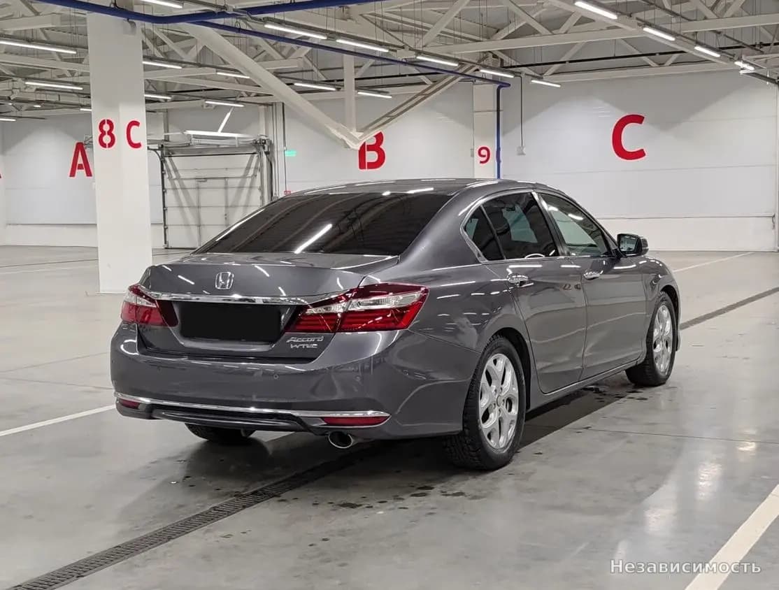 Honda Accord 2016 с пробегом — фото 5