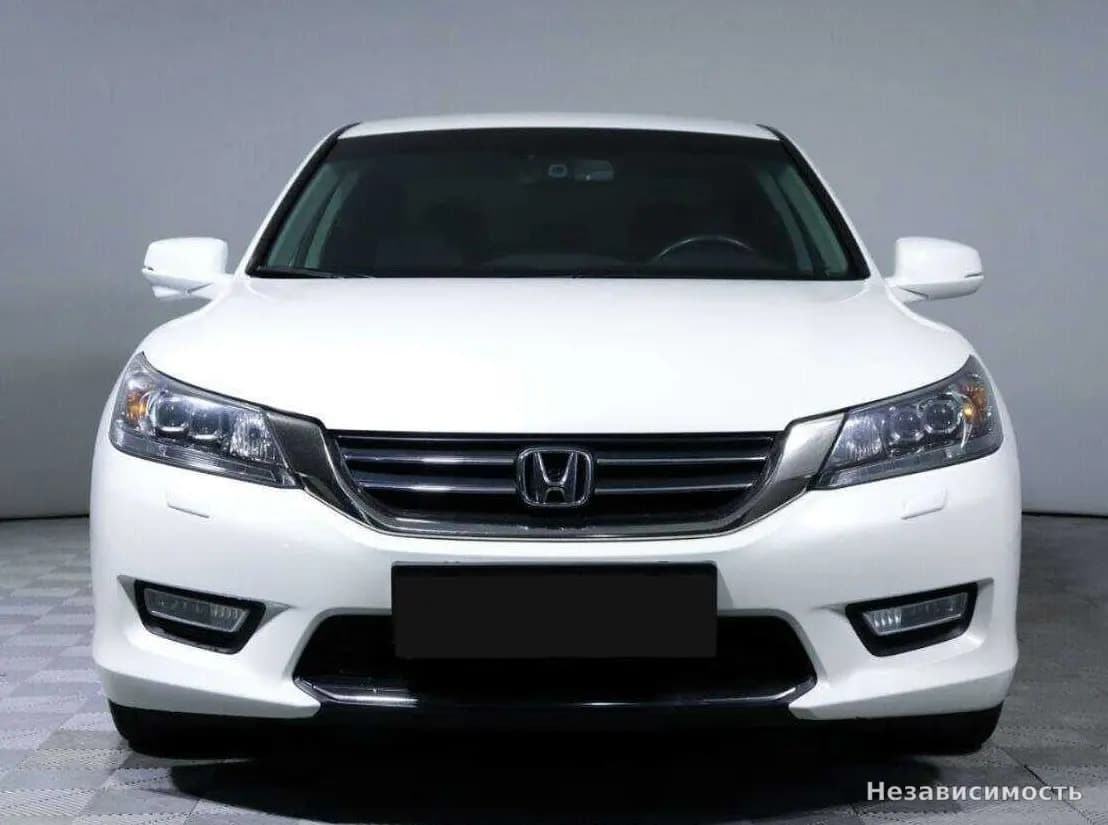 Honda Accord 2013 с пробегом — фото 2