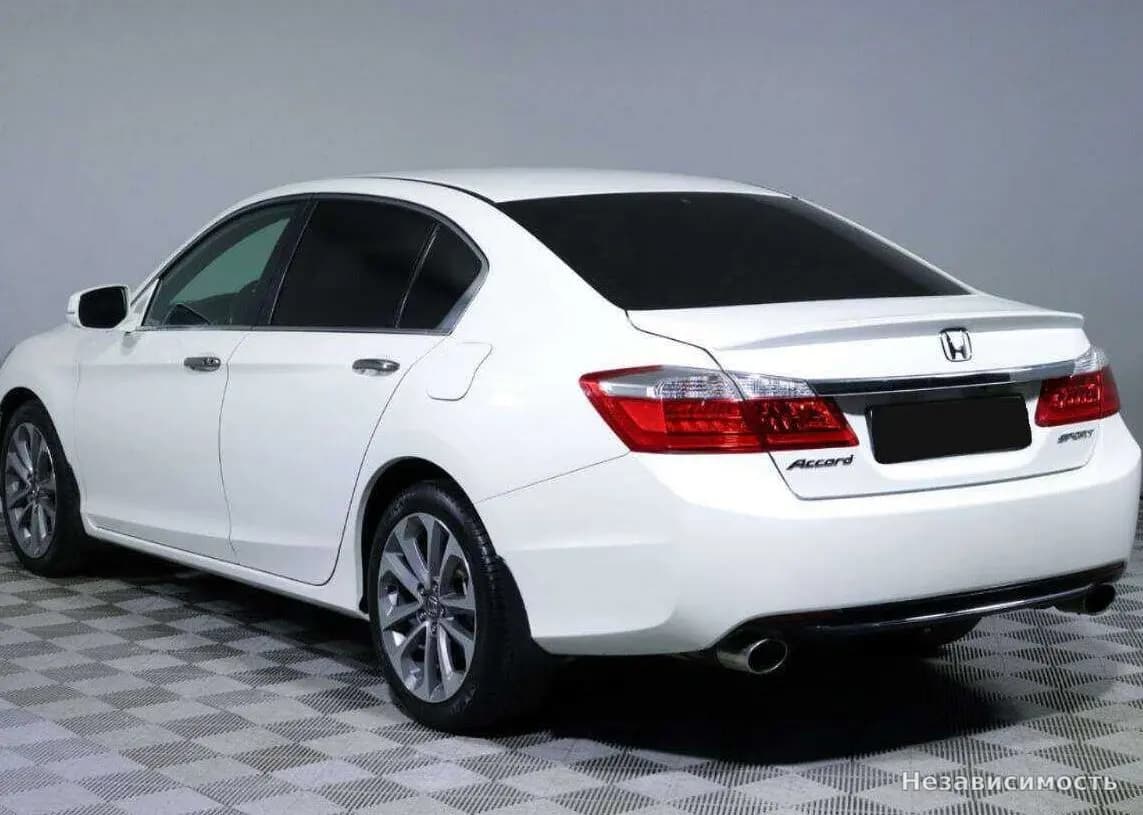 Honda Accord 2013 с пробегом — фото 5