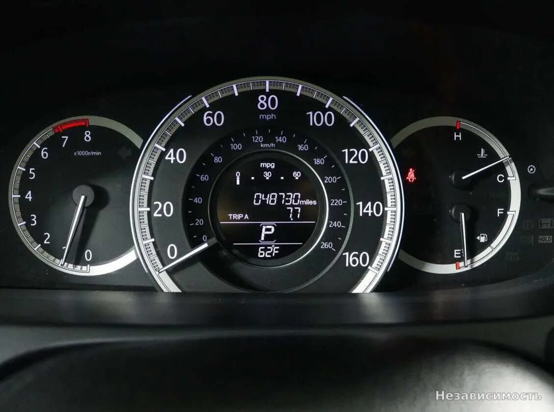 Honda Accord 2012 с пробегом — фото 10