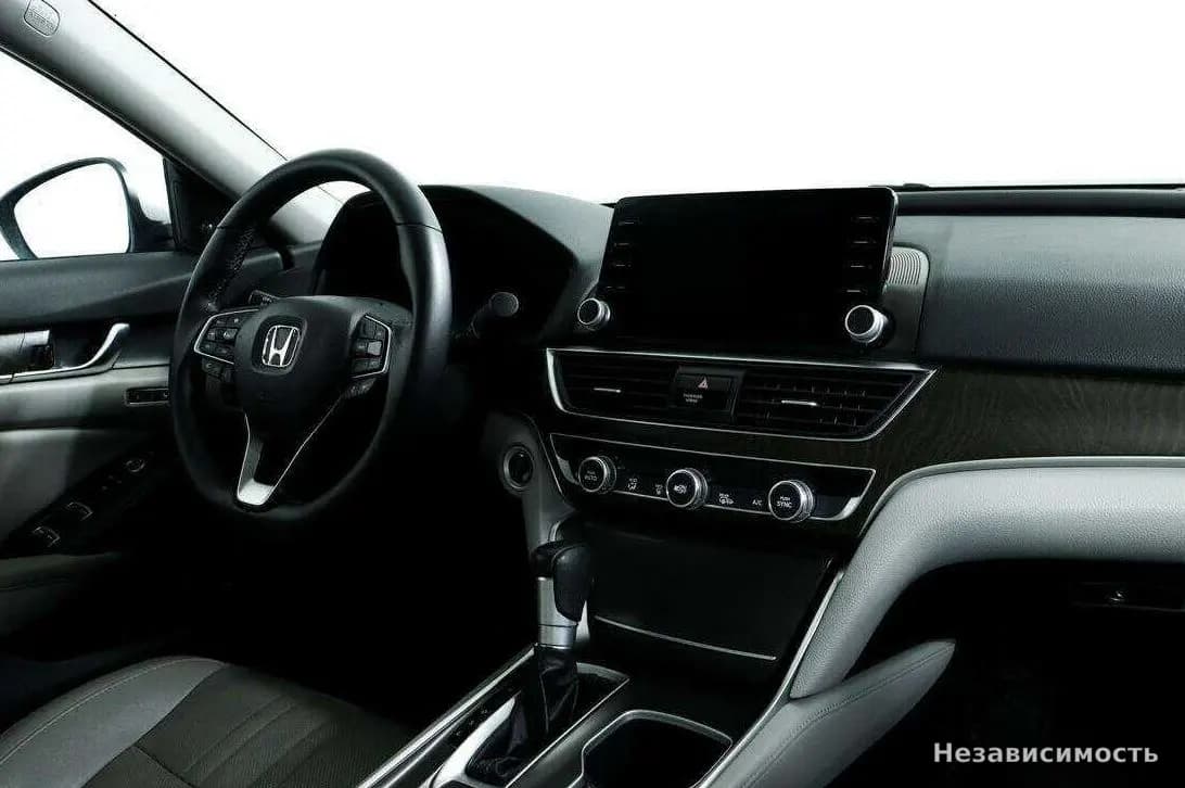 Honda Accord 2018 с пробегом — фото 9