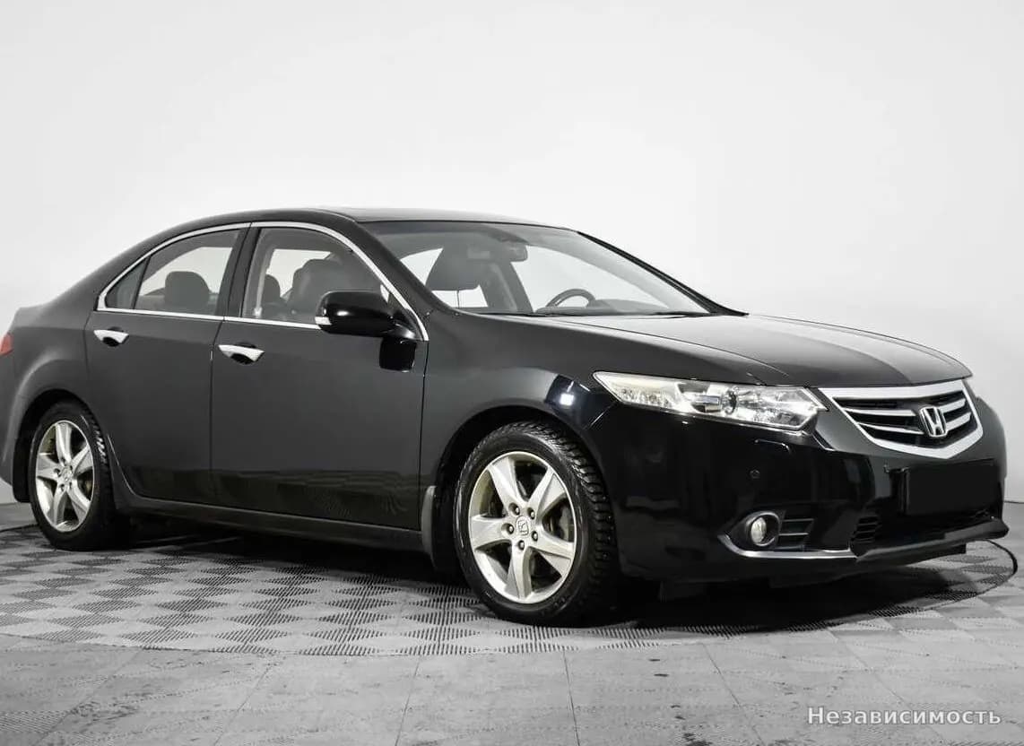 Honda Accord 2012 с пробегом — фото 3