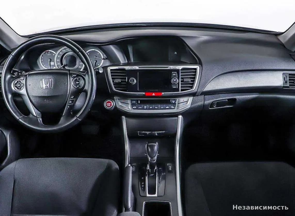 Honda Accord 2013 с пробегом — фото 8