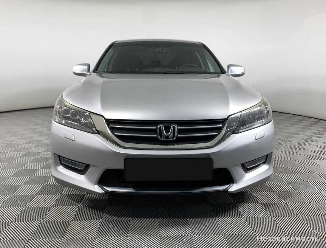 Honda Accord 2013 с пробегом — фото 2