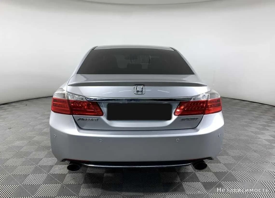 Honda Accord 2013 с пробегом — фото 5