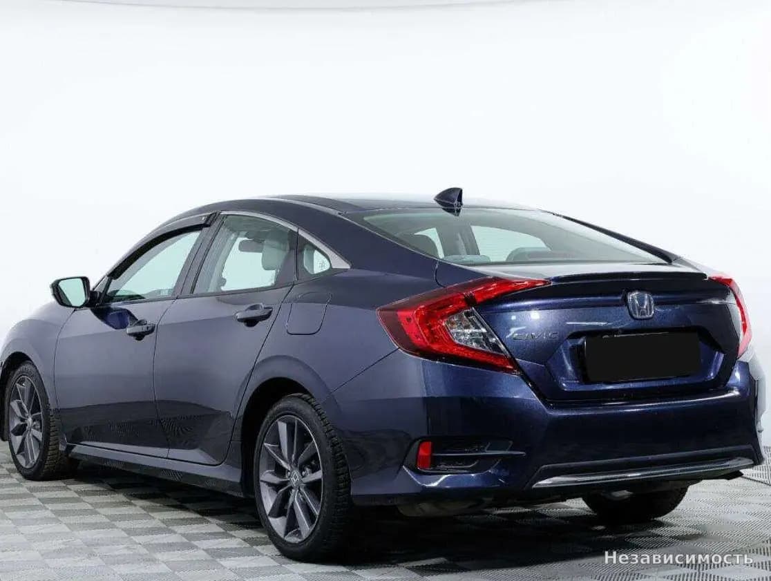 Honda Civic 2019 с пробегом — фото 6