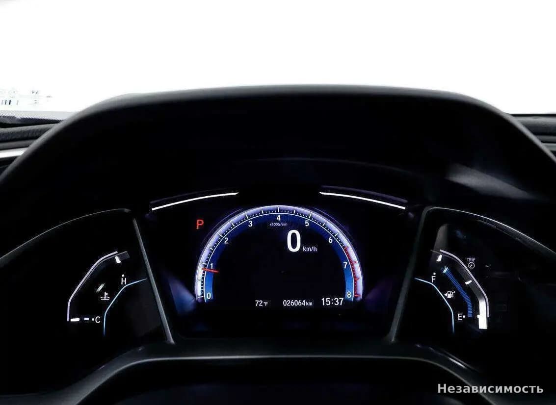 Honda Civic 2019 с пробегом — фото 10