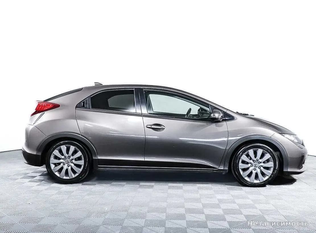 Honda Civic 2013 с пробегом — фото 4
