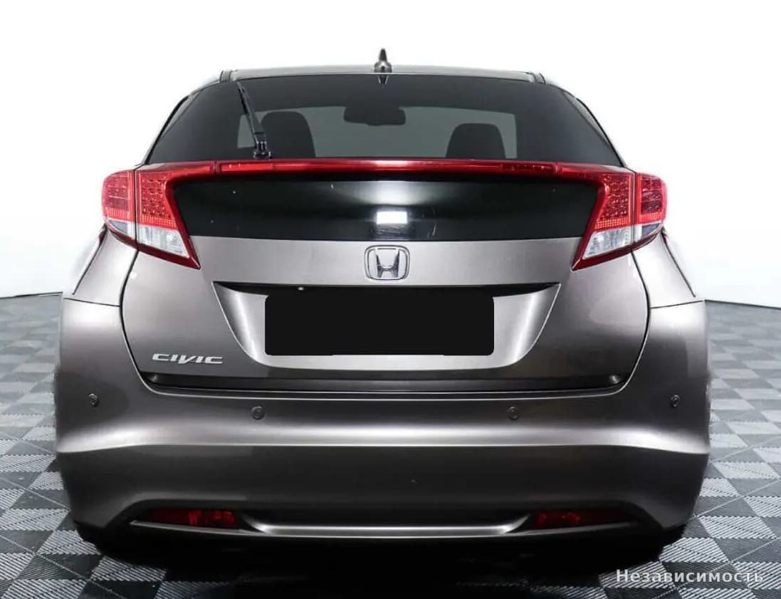 Honda Civic 2013 с пробегом — фото 6