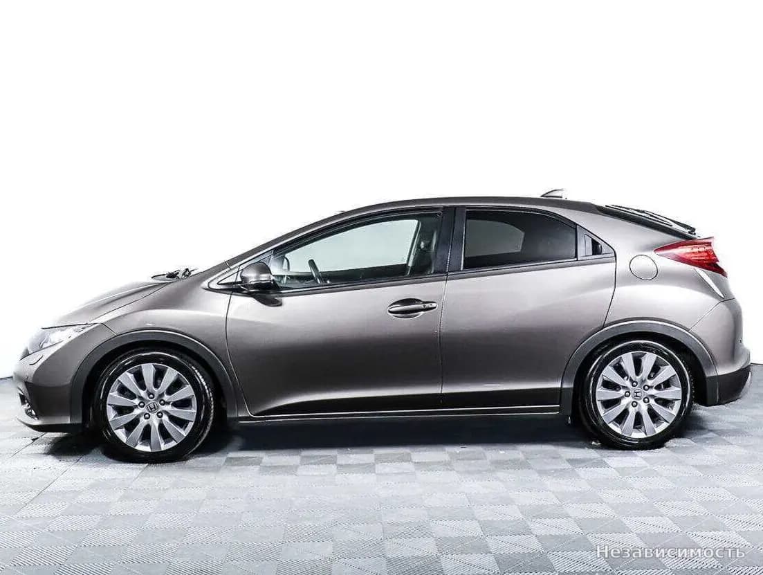 Honda Civic 2013 с пробегом — фото 8