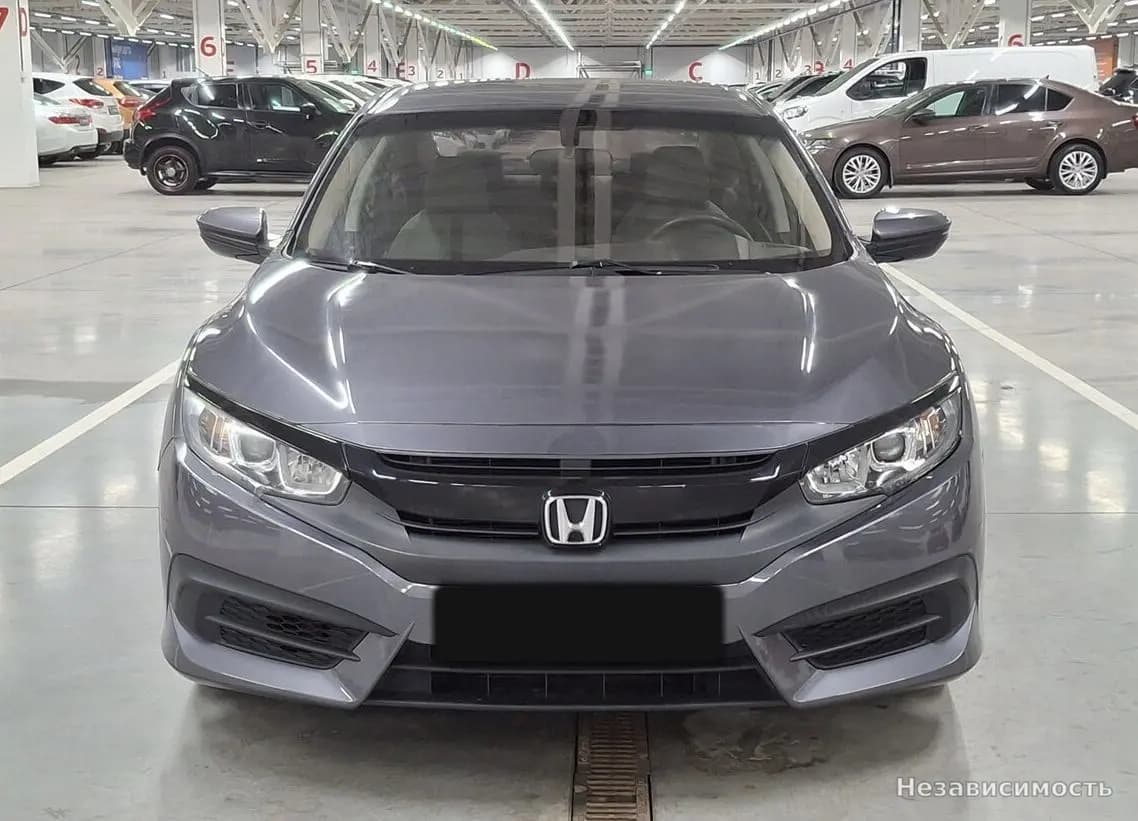 Honda Civic 2016 с пробегом — фото 2