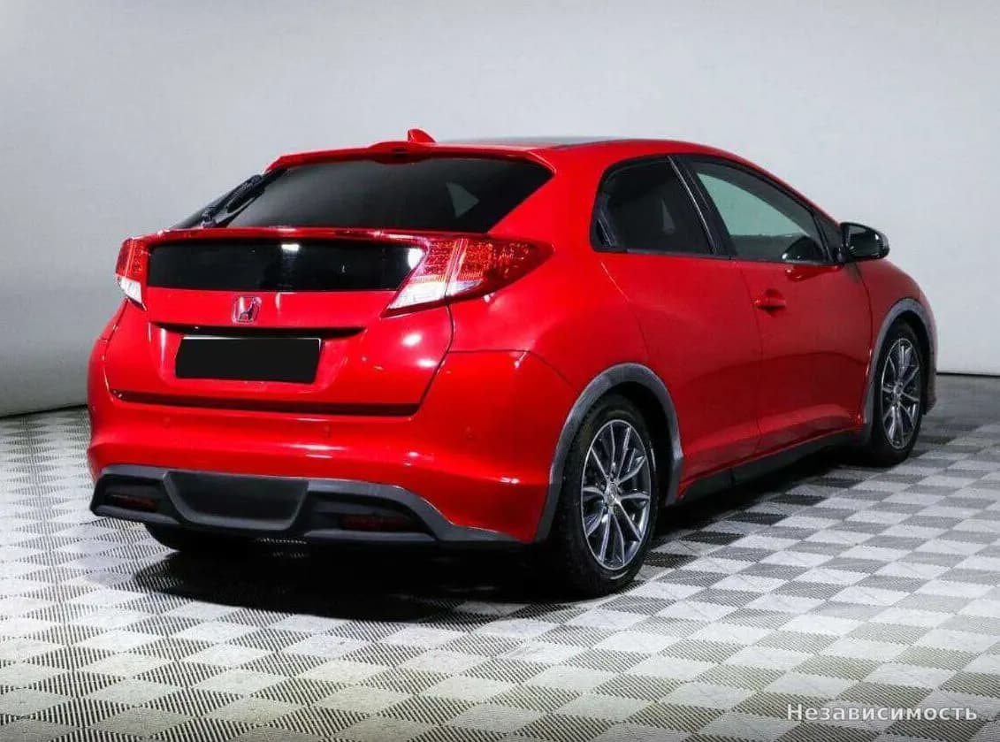 Honda Civic 2012 с пробегом — фото 5