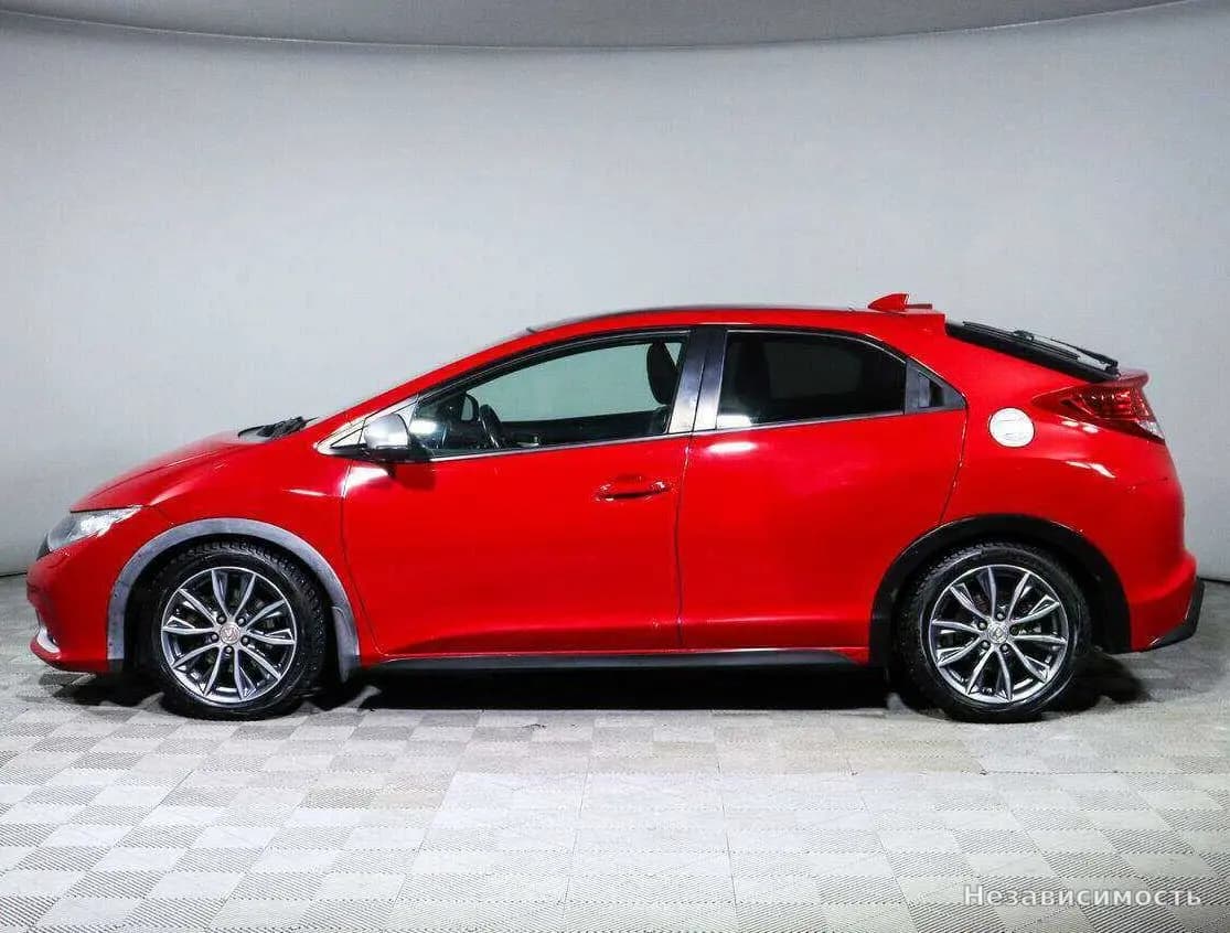 Honda Civic 2012 с пробегом — фото 7