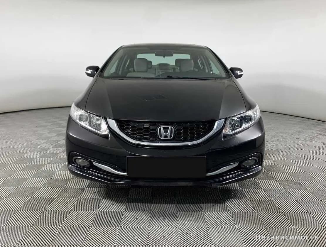 Honda Civic 2013 с пробегом — фото 2