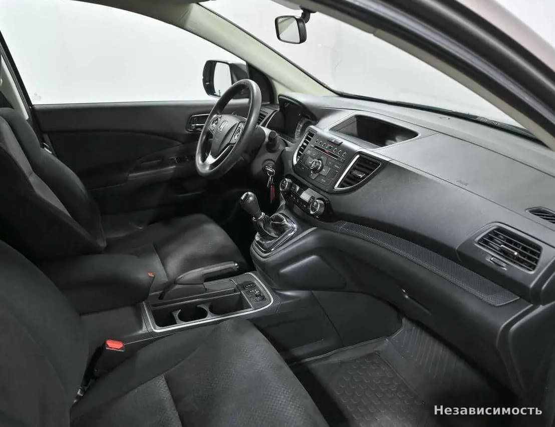 Honda CR-V 2015 с пробегом — фото 7