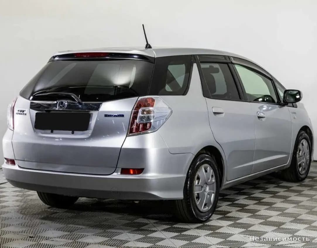 Honda Fit Shuttle 2013 с пробегом — фото 5