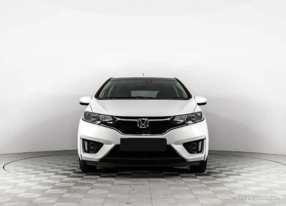 Honda Fit 2015 с пробегом — фото 2