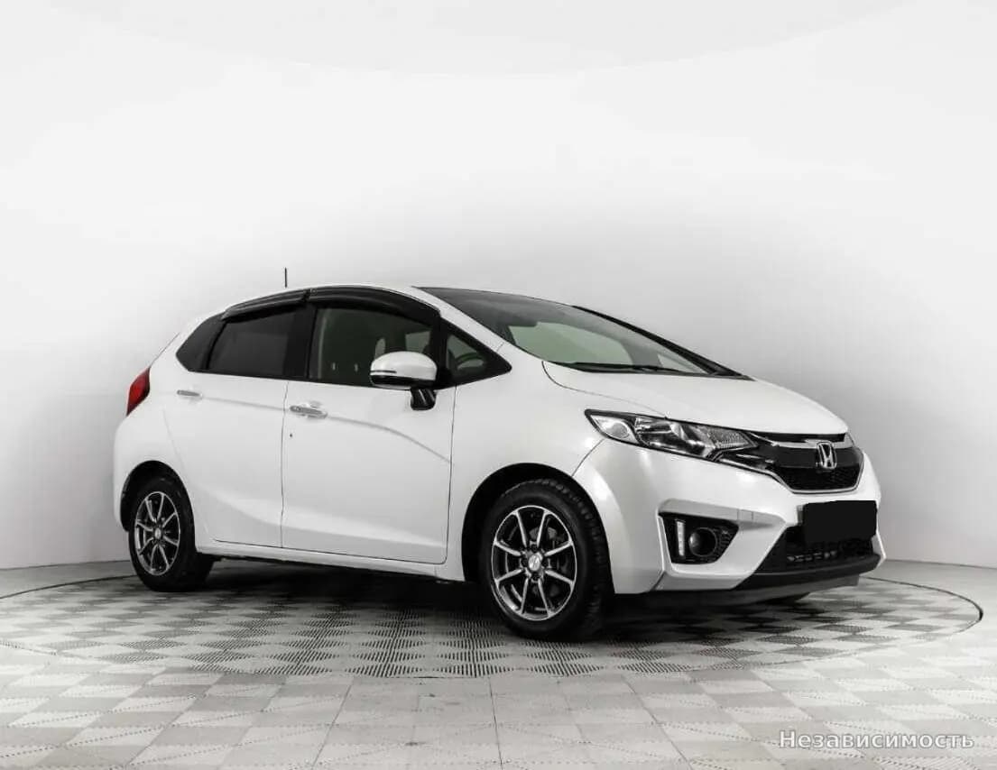 Honda Fit 2015 с пробегом — фото 3