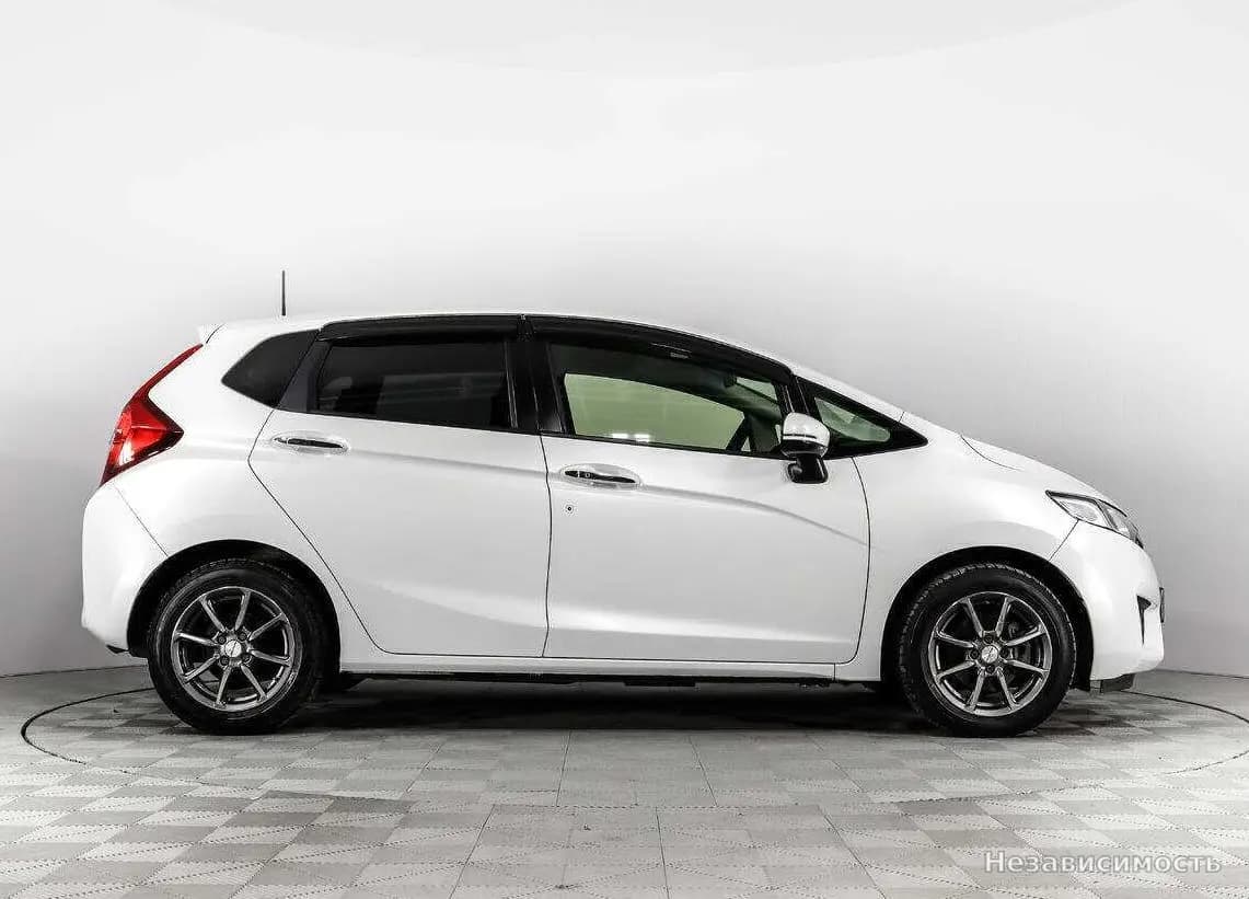 Honda Fit 2015 с пробегом — фото 5