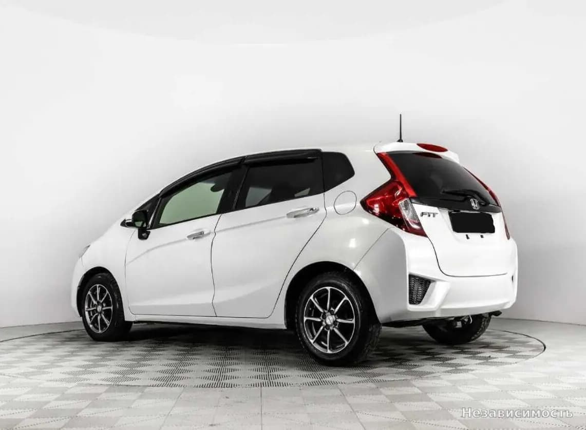 Honda Fit 2015 с пробегом — фото 6