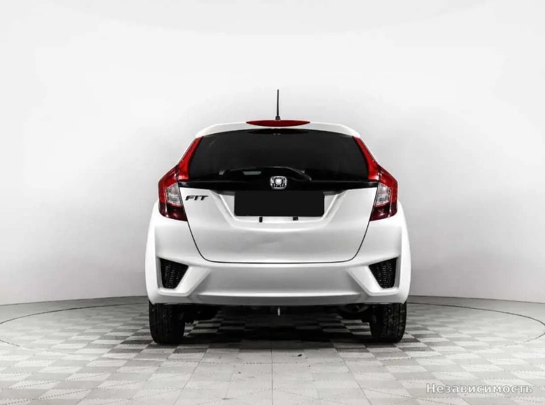 Honda Fit 2015 с пробегом — фото 7