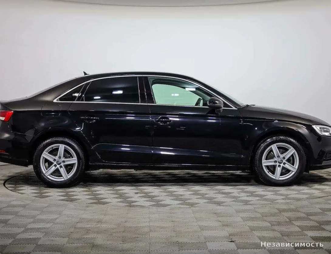 Audi A3 2019 с пробегом — фото 3