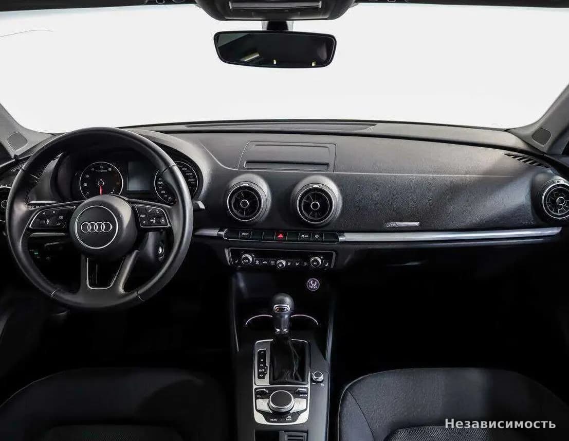 Audi A3 2019 с пробегом — фото 9