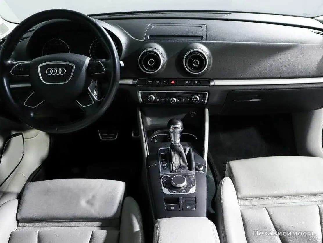 Audi A3 2015 с пробегом — фото 10