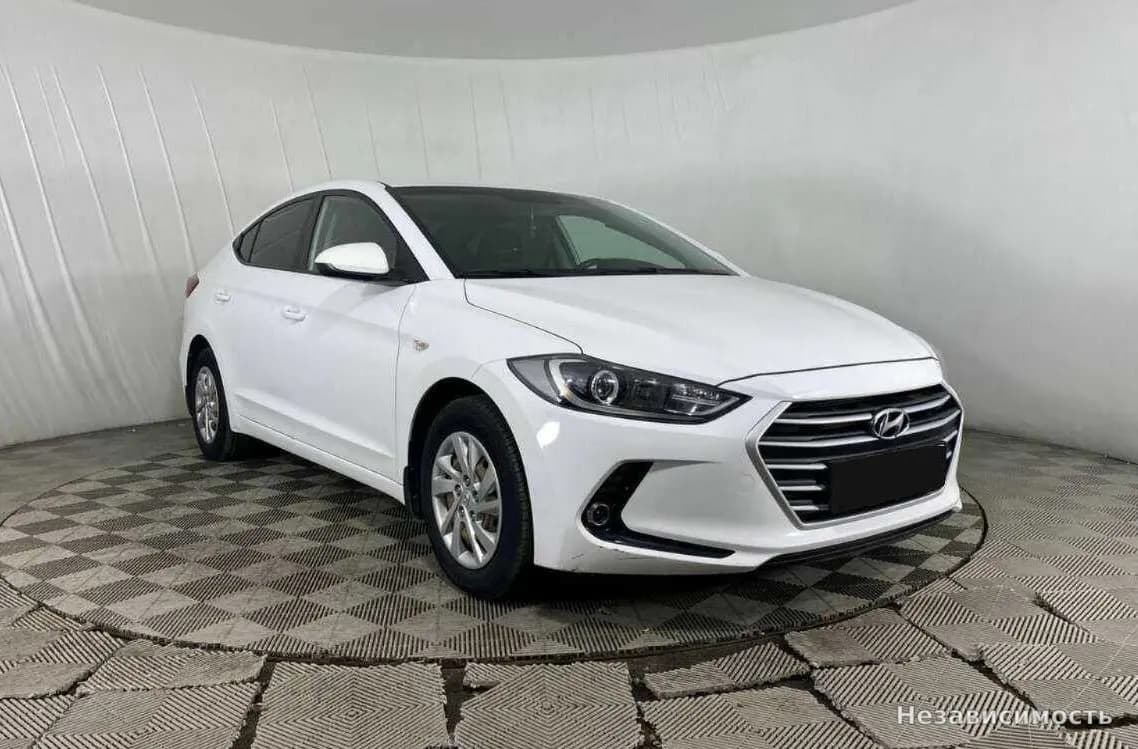 Hyundai Elantra VII (CN7) 2017 с пробегом — фото 3