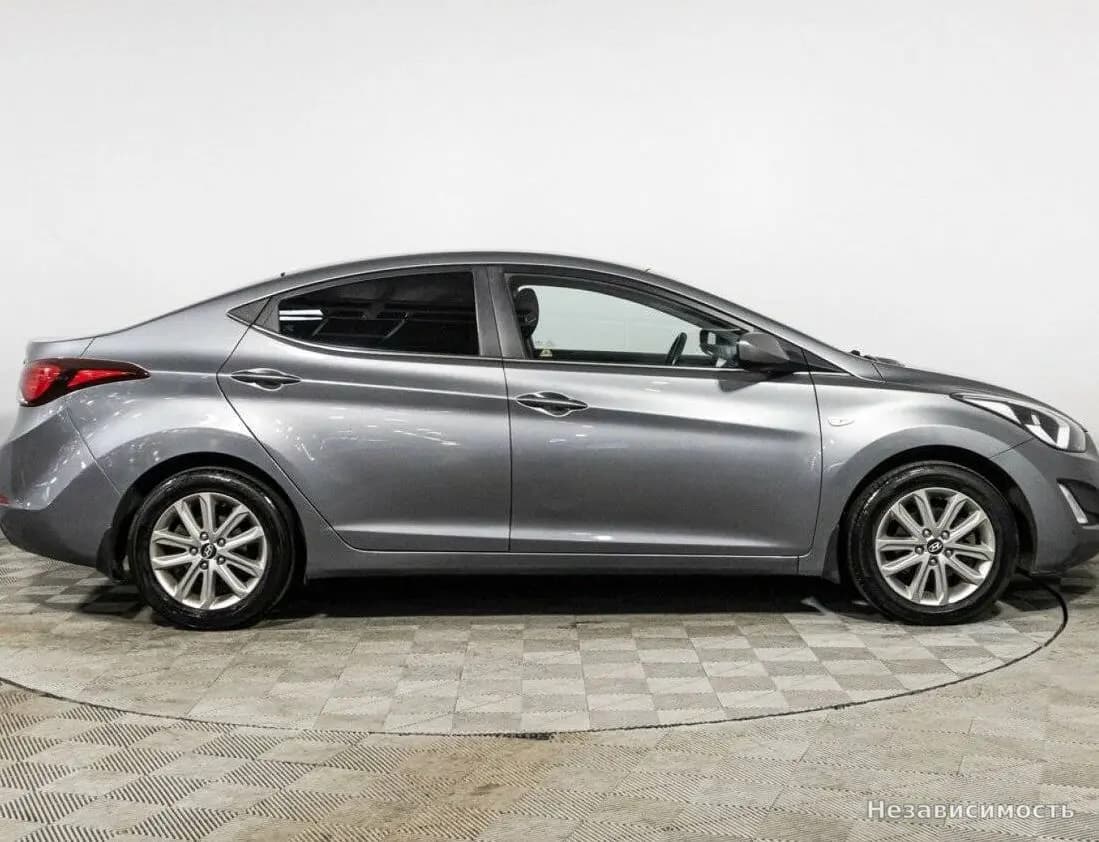 Hyundai Elantra VII (CN7) 2015 с пробегом — фото 4