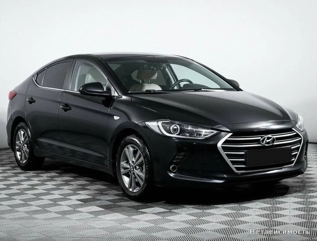 Hyundai Elantra VII (CN7) 2016 с пробегом — фото 3