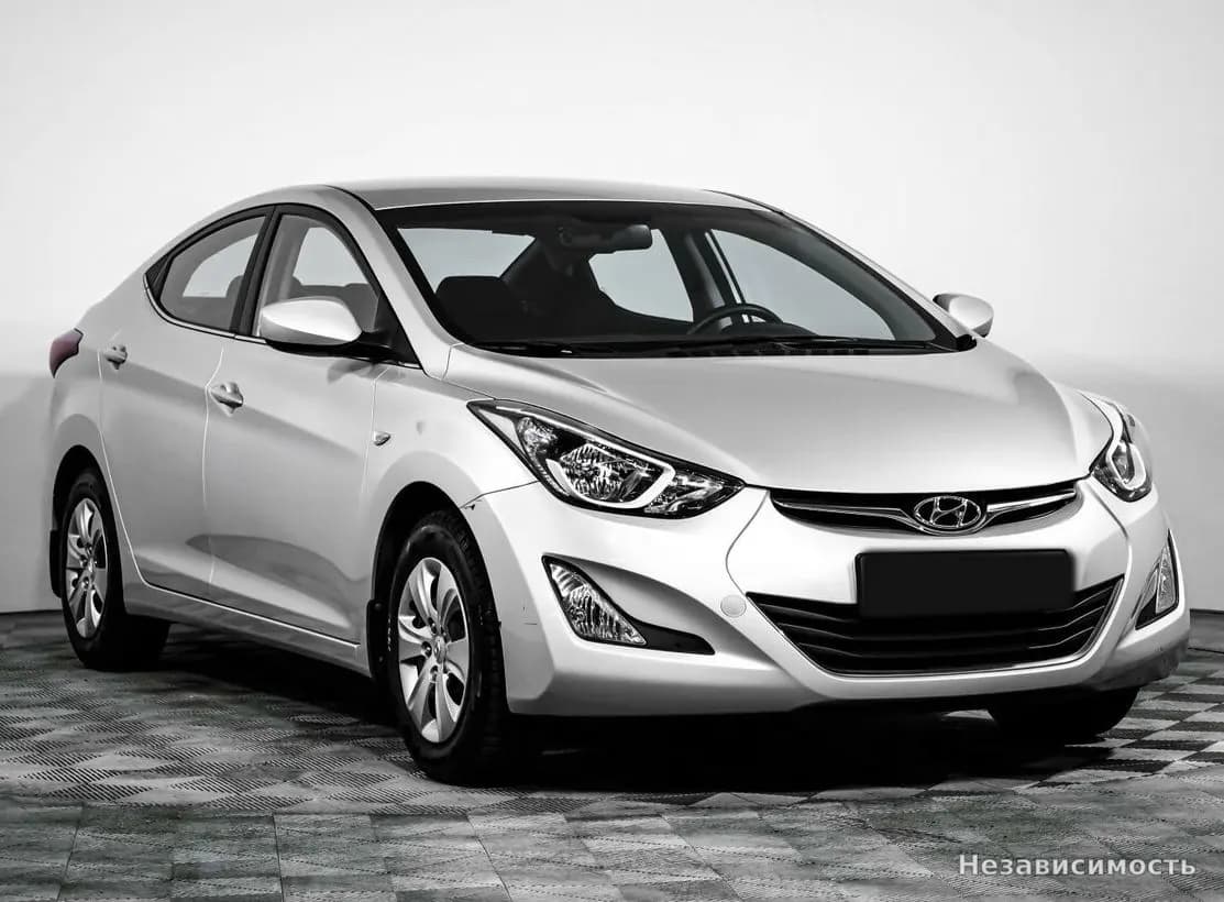 Hyundai Elantra VII (CN7) 2015 с пробегом — фото 3