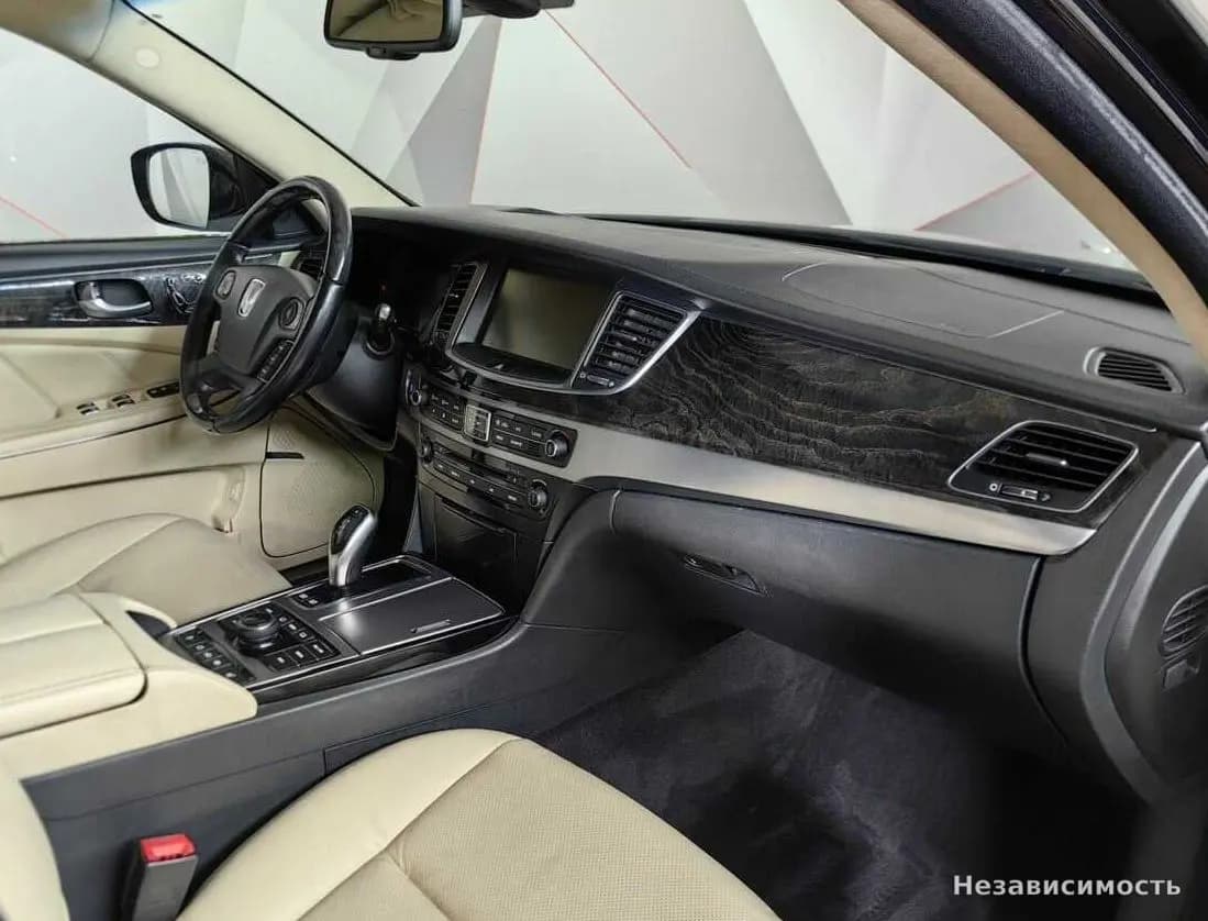 Hyundai Equus 2013 с пробегом — фото 9