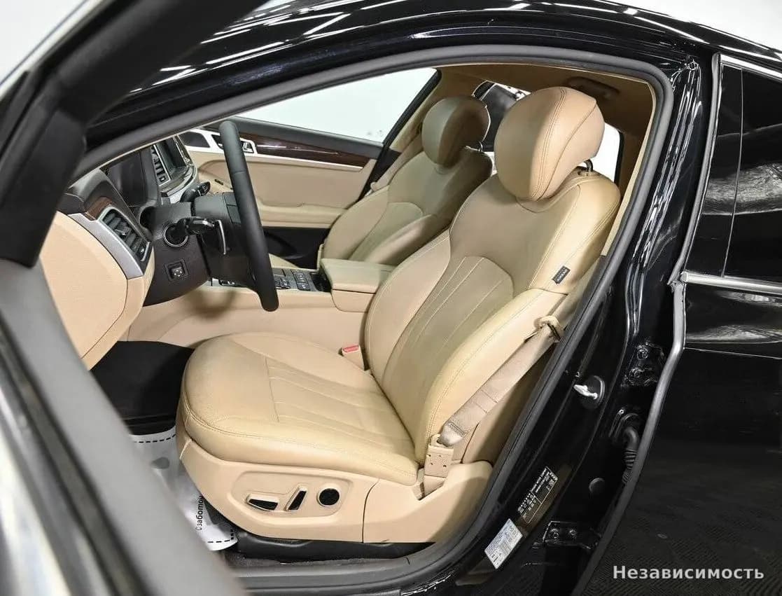 Hyundai Genesis 2016 с пробегом — фото 7