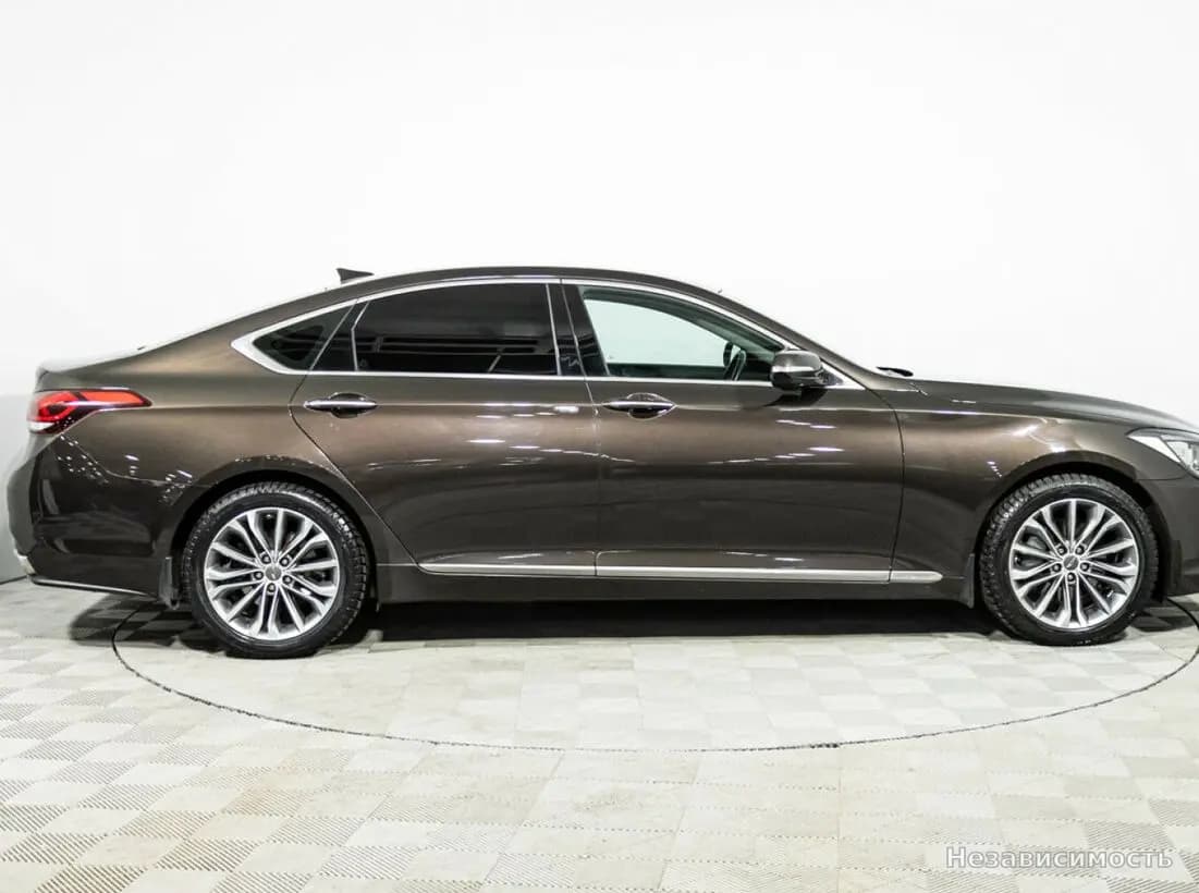 Hyundai Genesis 2015 с пробегом — фото 4
