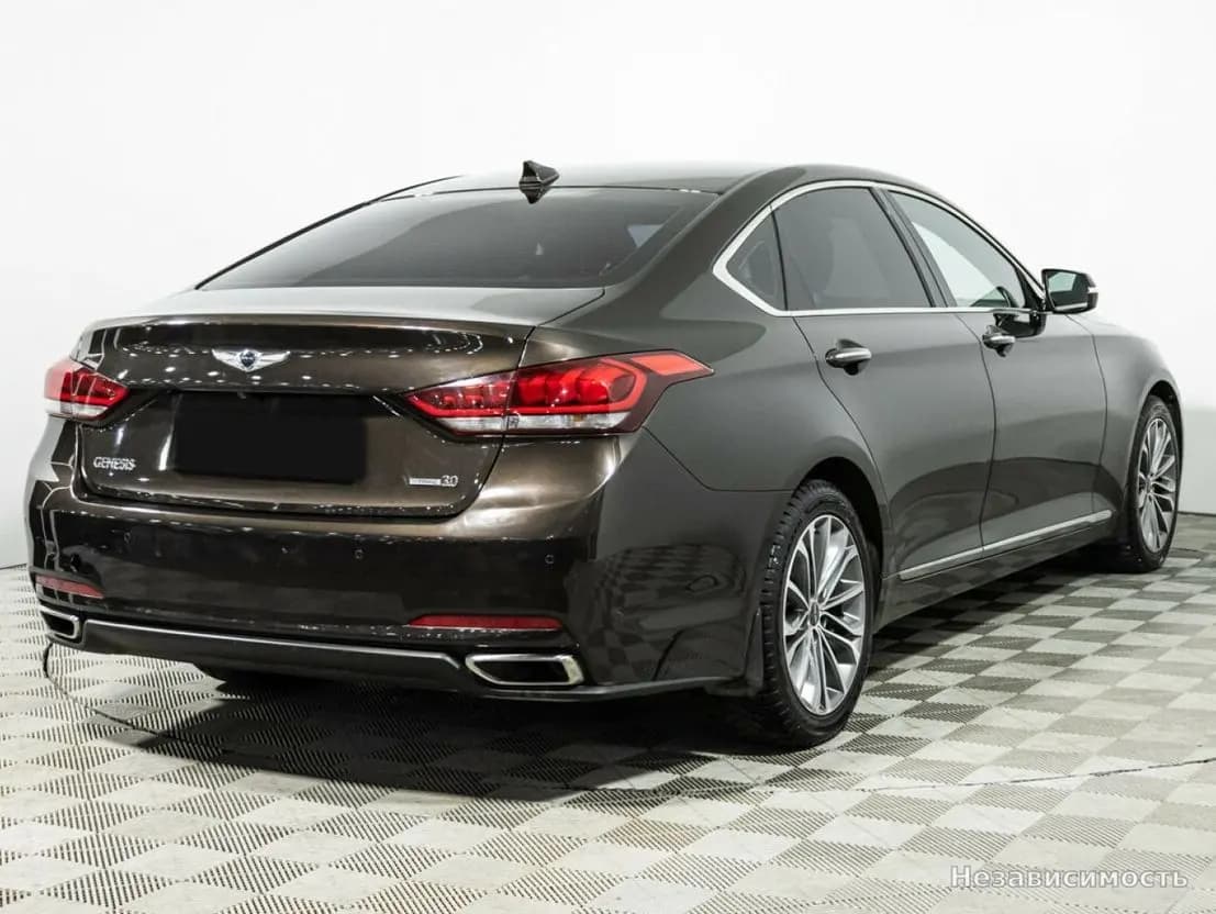 Hyundai Genesis 2015 с пробегом — фото 5
