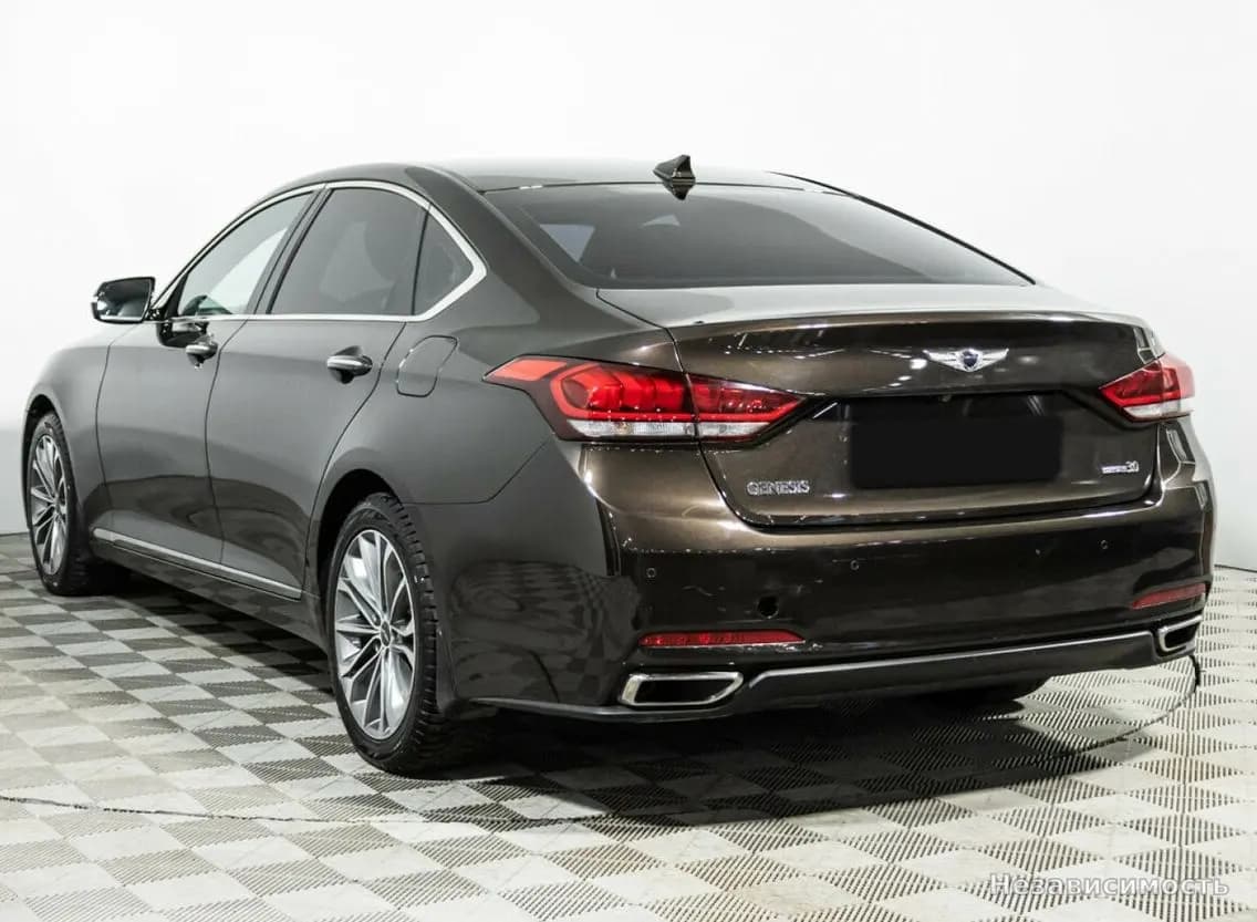 Hyundai Genesis 2015 с пробегом — фото 7
