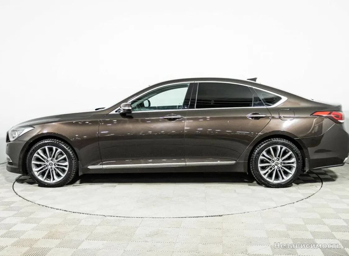 Hyundai Genesis 2015 с пробегом — фото 8