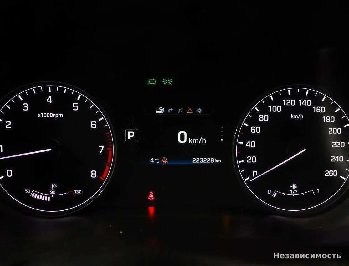 Hyundai Genesis 2014 с пробегом — фото 10