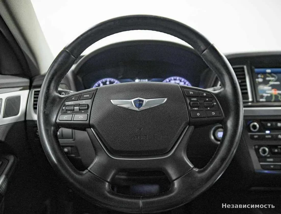 Hyundai Genesis 2014 с пробегом — фото 10