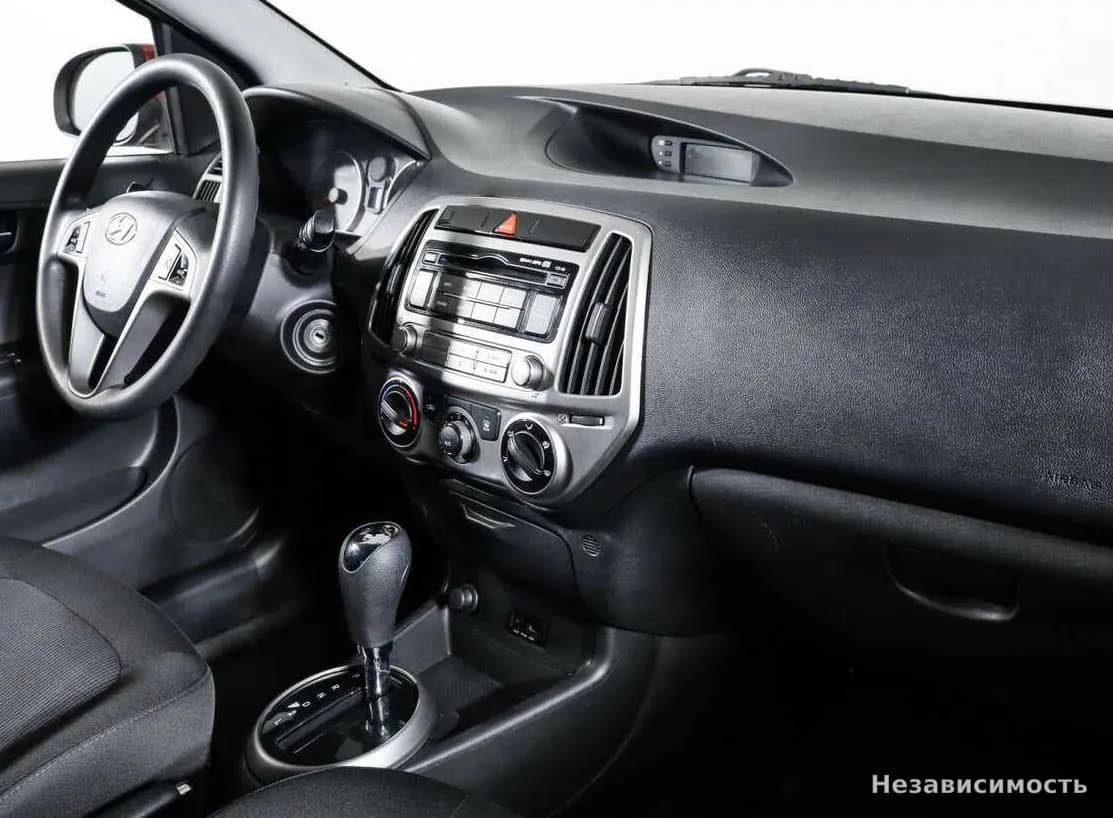 Hyundai i20 2012 с пробегом — фото 6