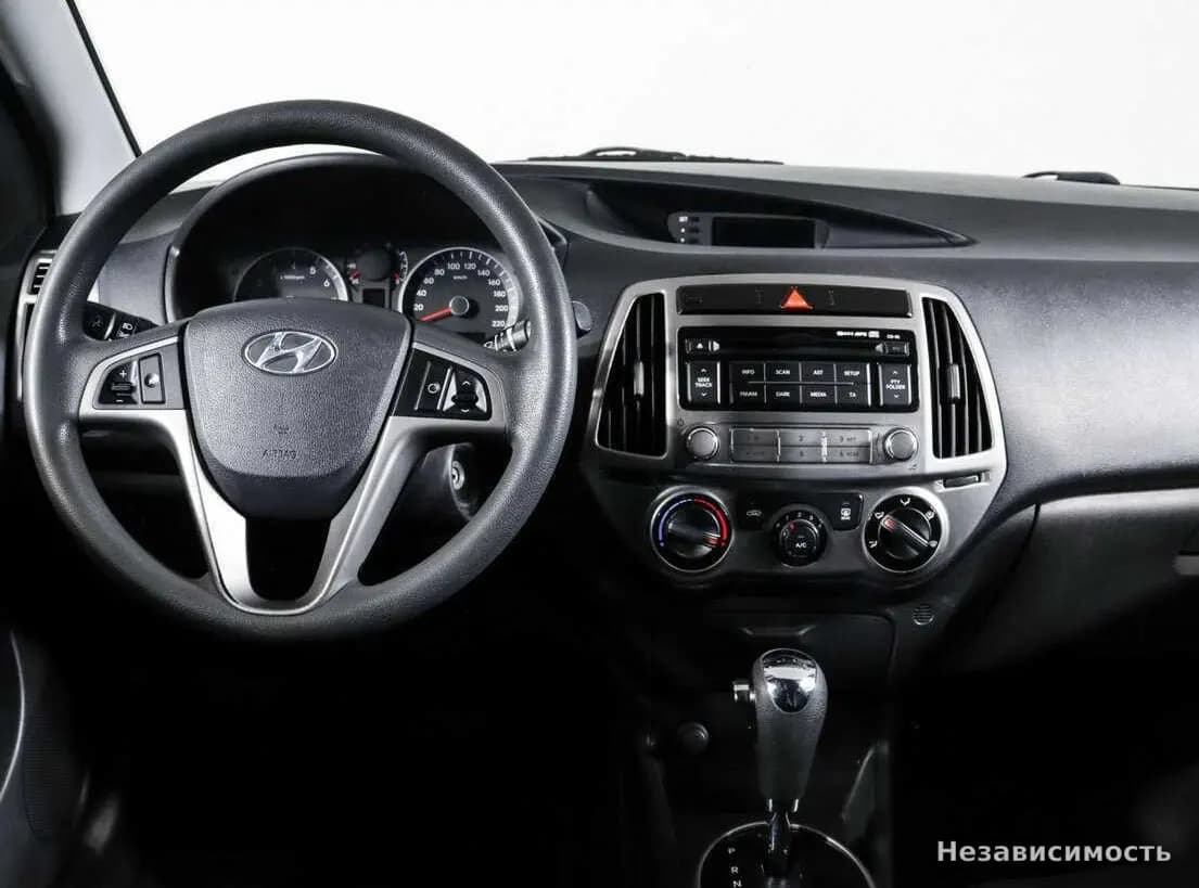 Hyundai i20 2012 с пробегом — фото 9