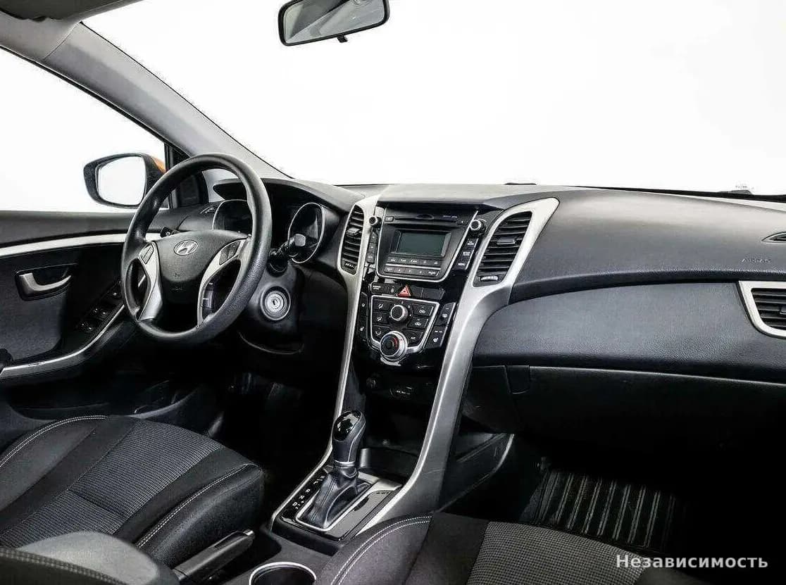 Hyundai i30 2016 с пробегом — фото 9