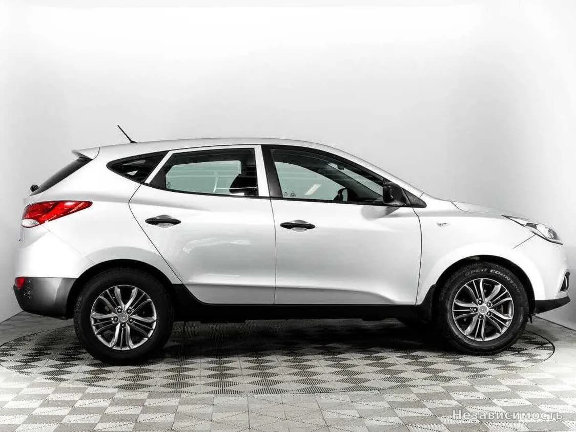 Hyundai ix35 2013 с пробегом — фото 4